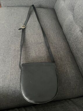 Perry Ellis Black Leather Crossbody Saddle Bag
